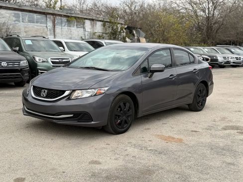 Used 2015 Honda Civic LX image 3