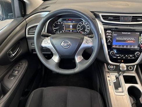 Used 2018 Nissan Murano SV FWD image 15