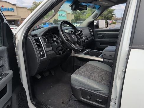 Used 2017 RAM 3500 Big Horn image 3