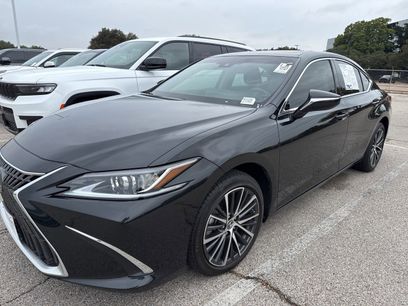 Used 2024 Lexus ES 250 w/ Premium Package