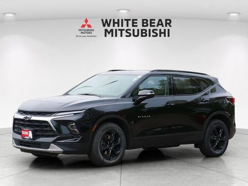 Used 2023 Chevrolet Blazer LT w/ LPO, Floor Liner Package AWD/4WD image 2