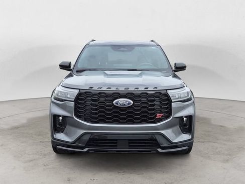 Certified 2025 Ford Explorer ST AWD/4WD image 2