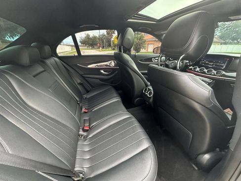 Used 2017 Mercedes-Benz E 300 image 12