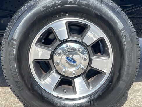 Used 2015 Ford F250 Lariat w/ Lariat Ultimate Package AWD/4WD image 11