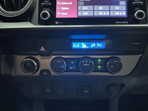 Certified 2022 Toyota Tacoma SR AWD/4WD image 33