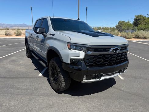 Used 2024 Chevrolet Silverado 1500 ZR2 w/ Technology Package AWD/4WD image 1