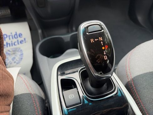 Used 2020 Chevrolet Bolt LT FWD image 8