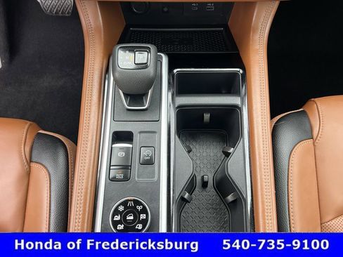 Used 2024 Nissan Pathfinder Platinum w/ Cargo Package AWD/4WD image 22