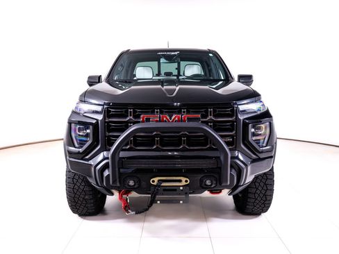 Used 2023 GMC Canyon AT4X w/ Edition 1 AWD/4WD image 9