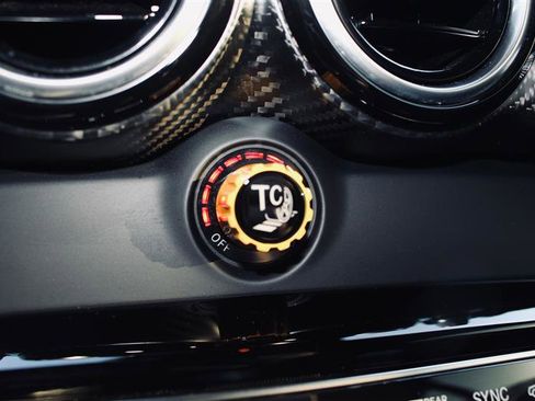 Used 2018 Mercedes-Benz AMG GT R image 16