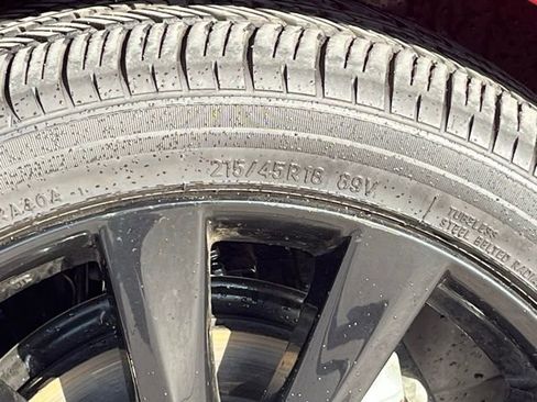 Used 2025 MAZDA MAZDA3 s image 8