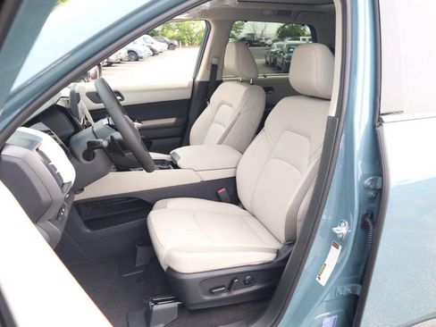 New 2026 Nissan Pathfinder SL w/ SL Premium Package AWD/4WD image 10