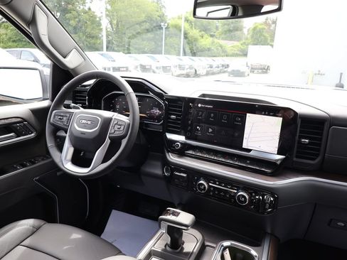 New 2026 GMC Sierra 1500 SLT w/ SLT Convenience Package AWD/4WD image 31
