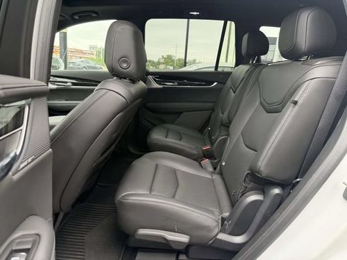 Used 2020 Cadillac XT6 Premium Luxury AWD/4WD image 13