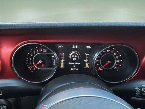 Used 2021 Jeep Wrangler Unlimited Rubicon AWD/4WD image 15