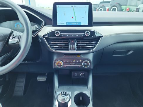 Used 2020 Ford Escape SE image 22