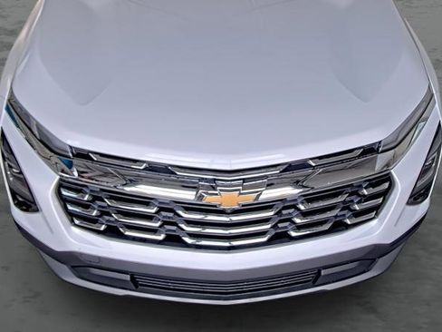 New 2026 Chevrolet Equinox LT image 16