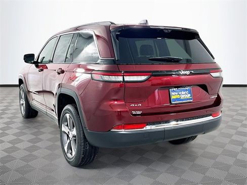 New 2025 Jeep Grand Cherokee Limited w/ Luxury Tech Group II image 9