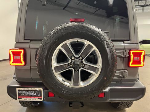Used 2020 Jeep Wrangler Unlimited Sahara image 39
