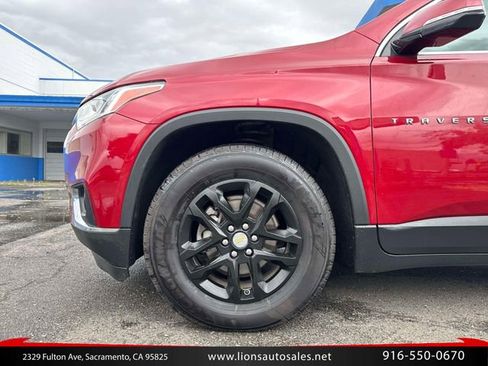 Used 2020 Chevrolet Traverse LT FWD image 10