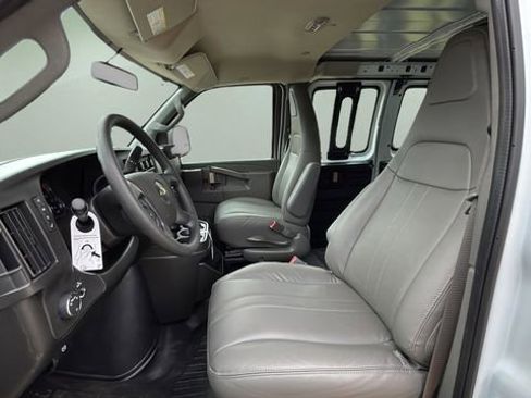 New 2026 Chevrolet Express 2500 RWD image 9