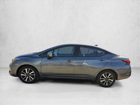 Used 2025 Nissan Versa SV image 7