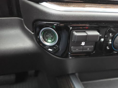 Used 2025 Chevrolet Silverado 1500 LT w/ Z71 Off-Road Package image 17