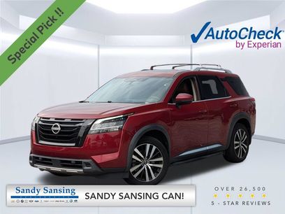 Used 2023 Nissan Pathfinder Platinum w/ Black Appearance Package