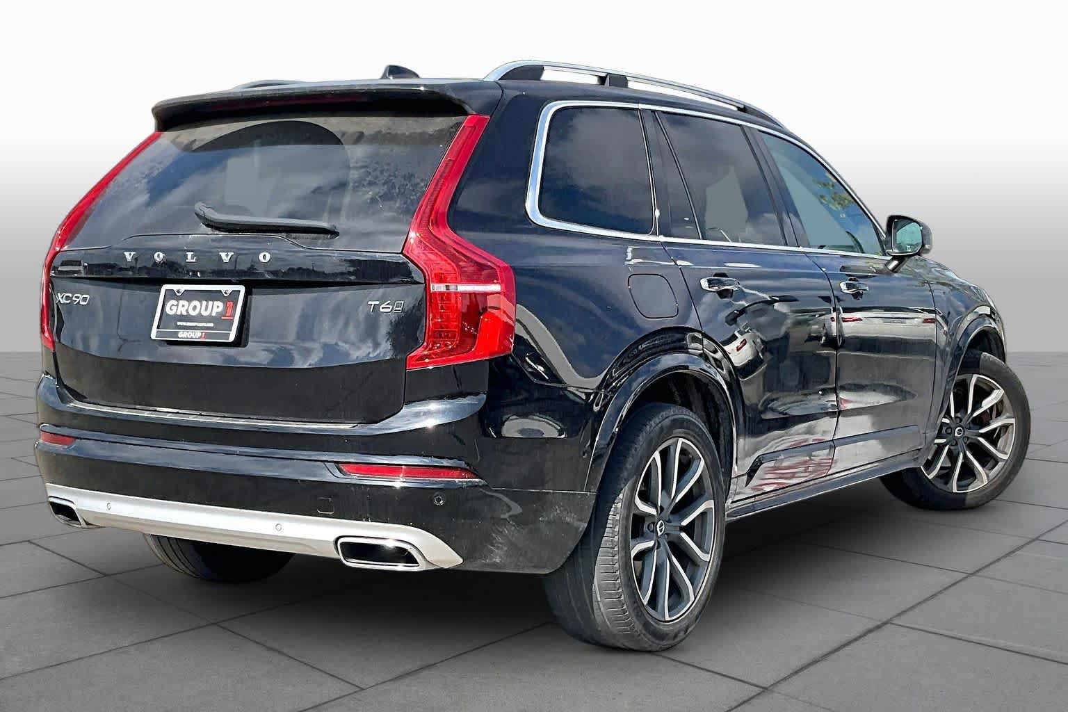 Used 2019 Volvo XC90 T6 Momentum w/ Advanced Package AWD/4WD image 12