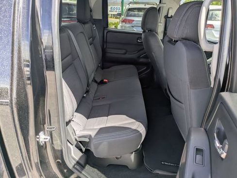 Used 2023 Nissan Frontier SV AWD/4WD image 28