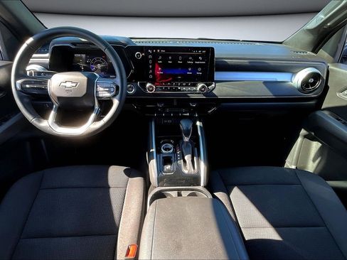 Used 2023 Chevrolet Colorado LT w/ LT Convenience Package II image 8