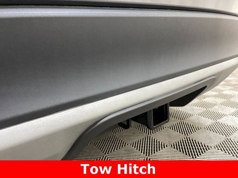 Used 2021 Buick Envision Essence w/ Technology Package I image 16