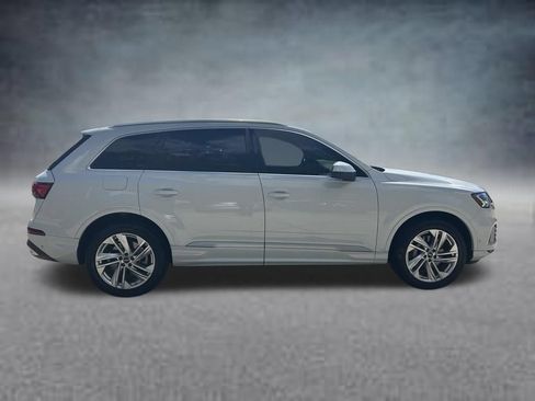 Used 2023 Audi Q7 3.0T Premium Plus w/ Premium Plus Package AWD/4WD image 6