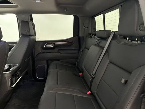 Used 2025 Chevrolet Silverado 1500 LTZ w/ LTZ Premium Package image 18