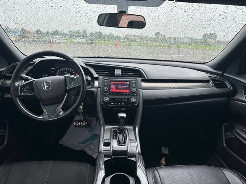 Used 2018 Honda Civic Sport image 18