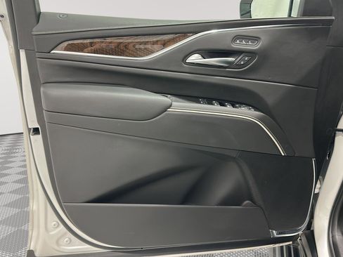 Used 2023 Cadillac Escalade Sport Platinum AWD/4WD image 18