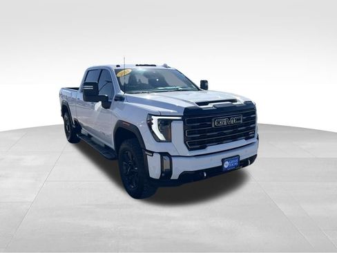 Used 2024 GMC Sierra 2500 AT4 w/ Technology Package image 9