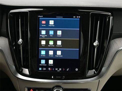 Used 2023 Volvo S60 B5 Ultimate w/ Climate Package image 19