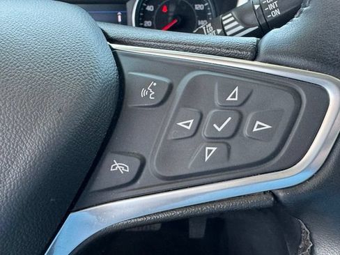 Used 2023 Chevrolet Equinox LT FWD image 16