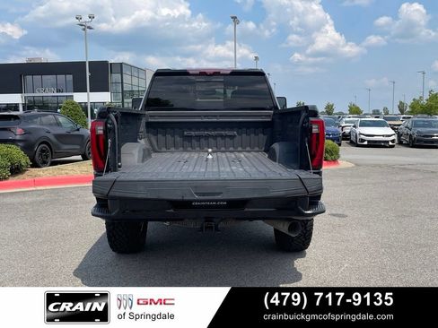Used 2024 GMC Sierra 2500 Denali Ultimate AWD/4WD image 7