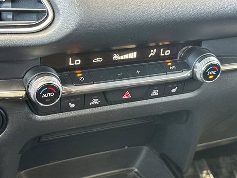 Used 2022 MAZDA CX-30 AWD 2.5 S w/ Premium Package image 25