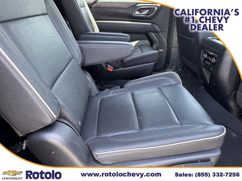 Used 2023 Chevrolet Suburban Premier AWD/4WD image 10