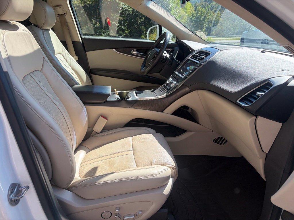 Used 2020 Lincoln Nautilus Reserve w/ Equipment Group 201A FWD image 26