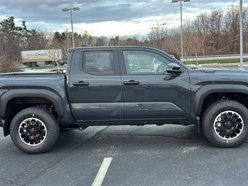 New 2026 Toyota Tacoma TRD Off-Road w/ TRD Off Road Upgrade Package image 28