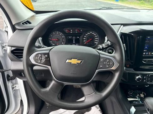 Certified 2021 Chevrolet Traverse LS image 19