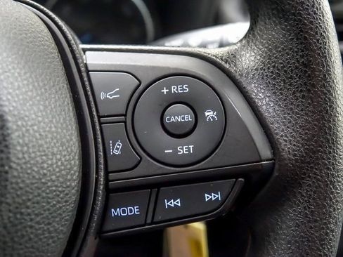 Certified 2022 Toyota RAV4 LE w/ Carpet Mat Package (TMS) image 16