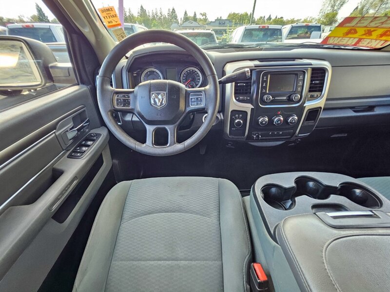 Used 2018 RAM 2500 SLT AWD/4WD image 16