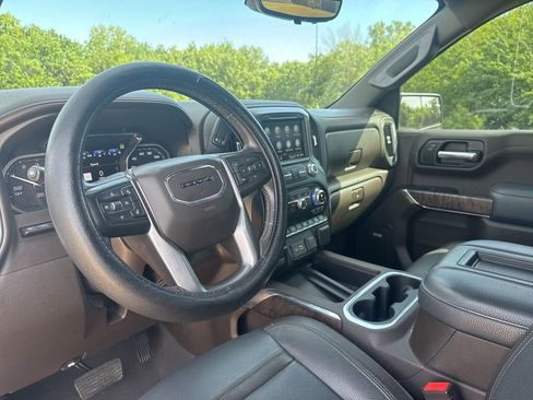 Used 2021 GMC Sierra 1500 Denali w/ Denali Ultimate Package AWD/4WD image 16