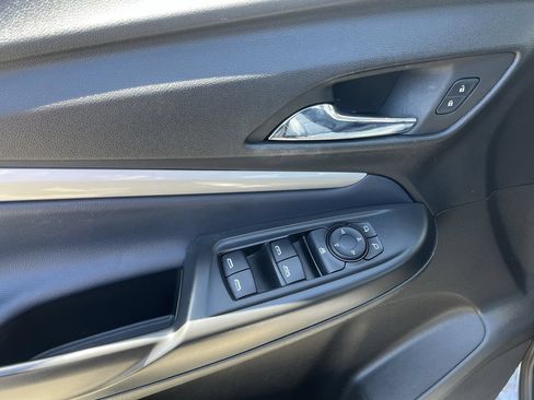 Used 2023 Chevrolet Bolt EUV Premier FWD image 20