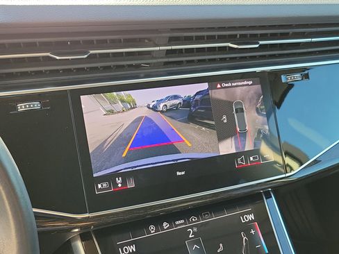 Used 2024 Audi Q7 2.0T Premium Plus image 29